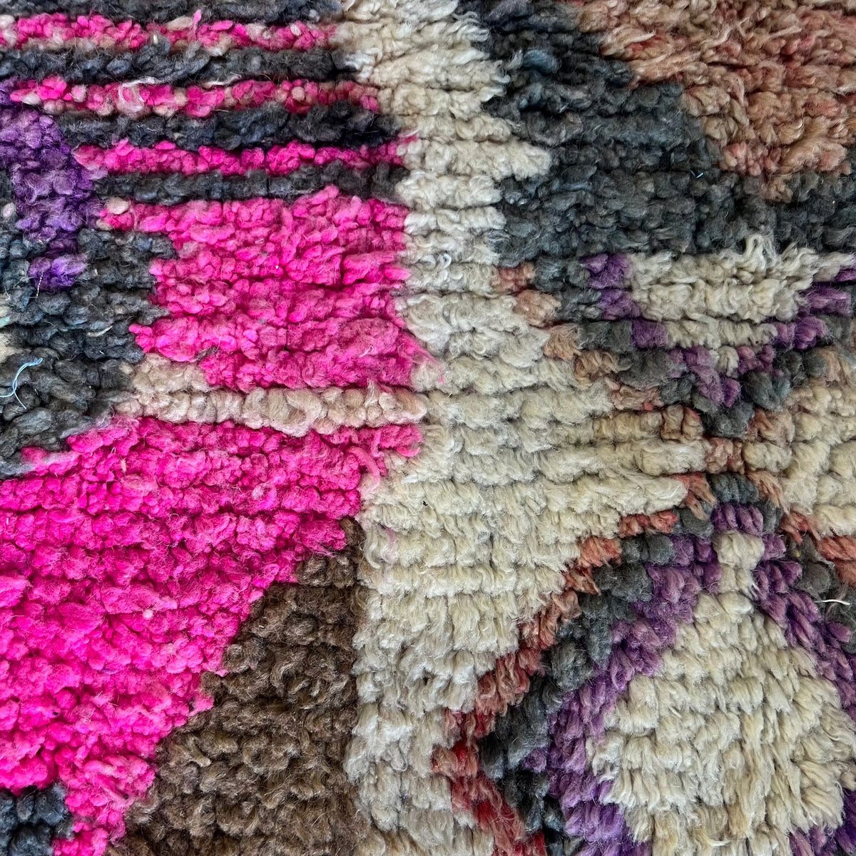 Nabyla Area Rug